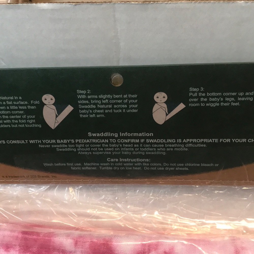 NWT J&Alex Hand dyed cotton muslin swaddle blanket - Picture 4 of 5